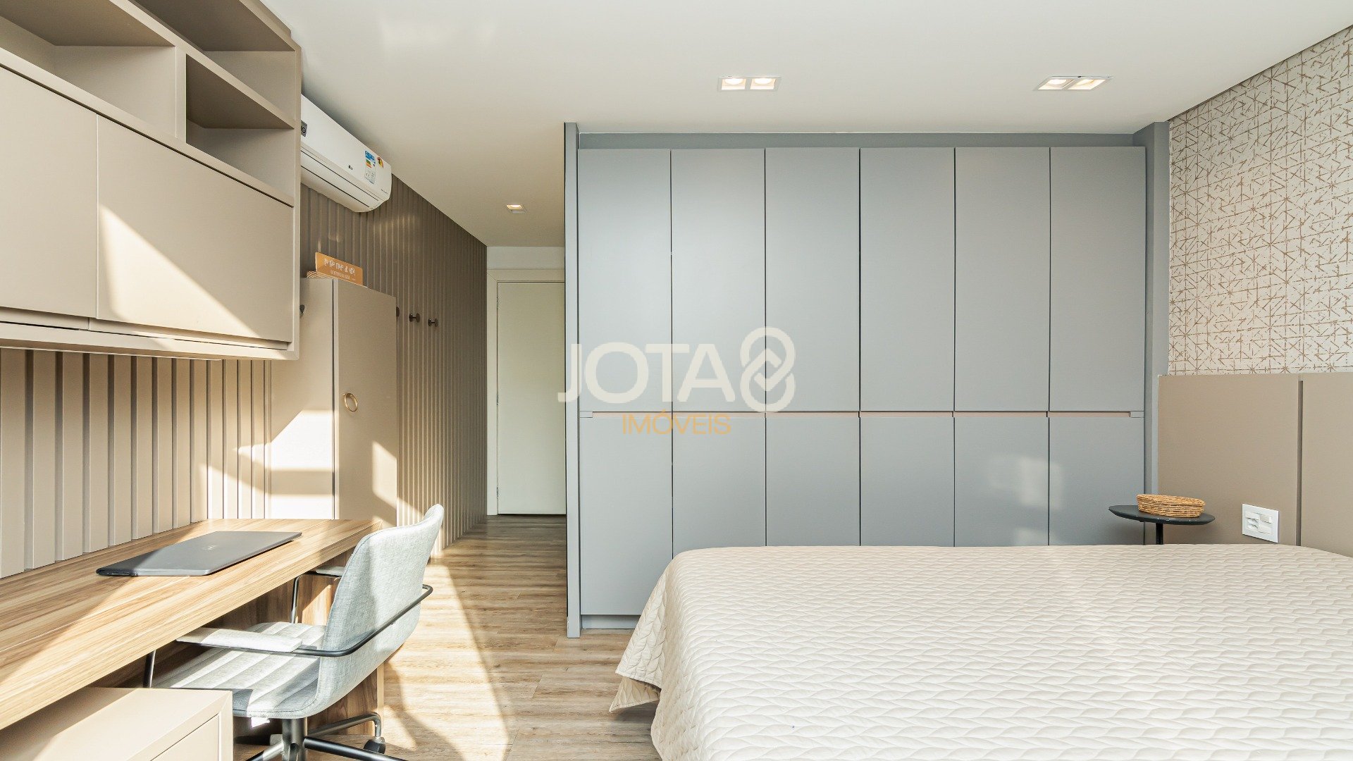 APARTAMENTO COM 2 QUARTOS NO BIGORRILHO