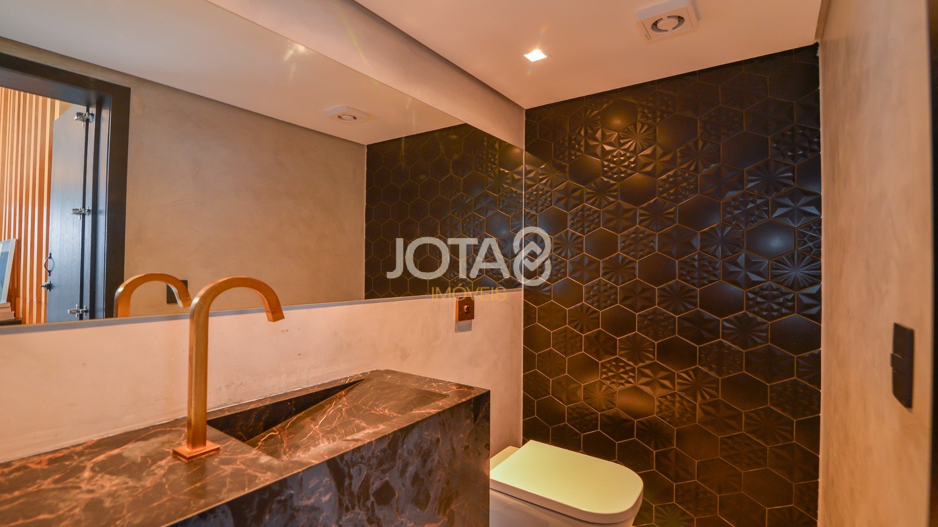 3 SUÍTES AMPLAS ESTAR JANTAR 3 VAGAS COZINHA INTEGRADA