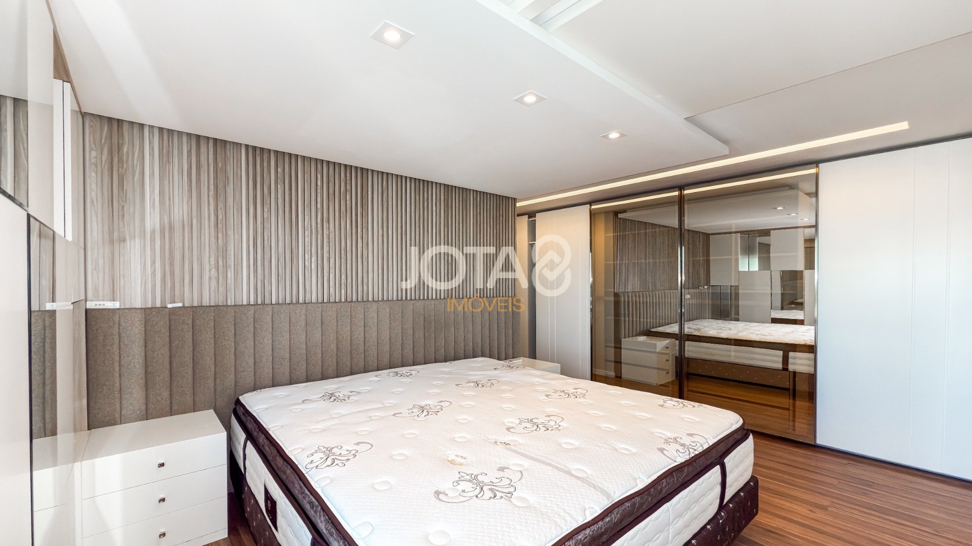 LINDO APARTAMENTO COM 3 SUÍTES E 2 VAGAS NO ECOVILLE!