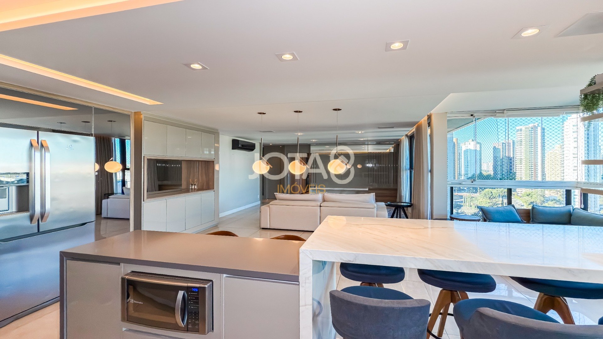LINDO APARTAMENTO COM 3 SUÍTES E 2 VAGAS NO ECOVILLE!