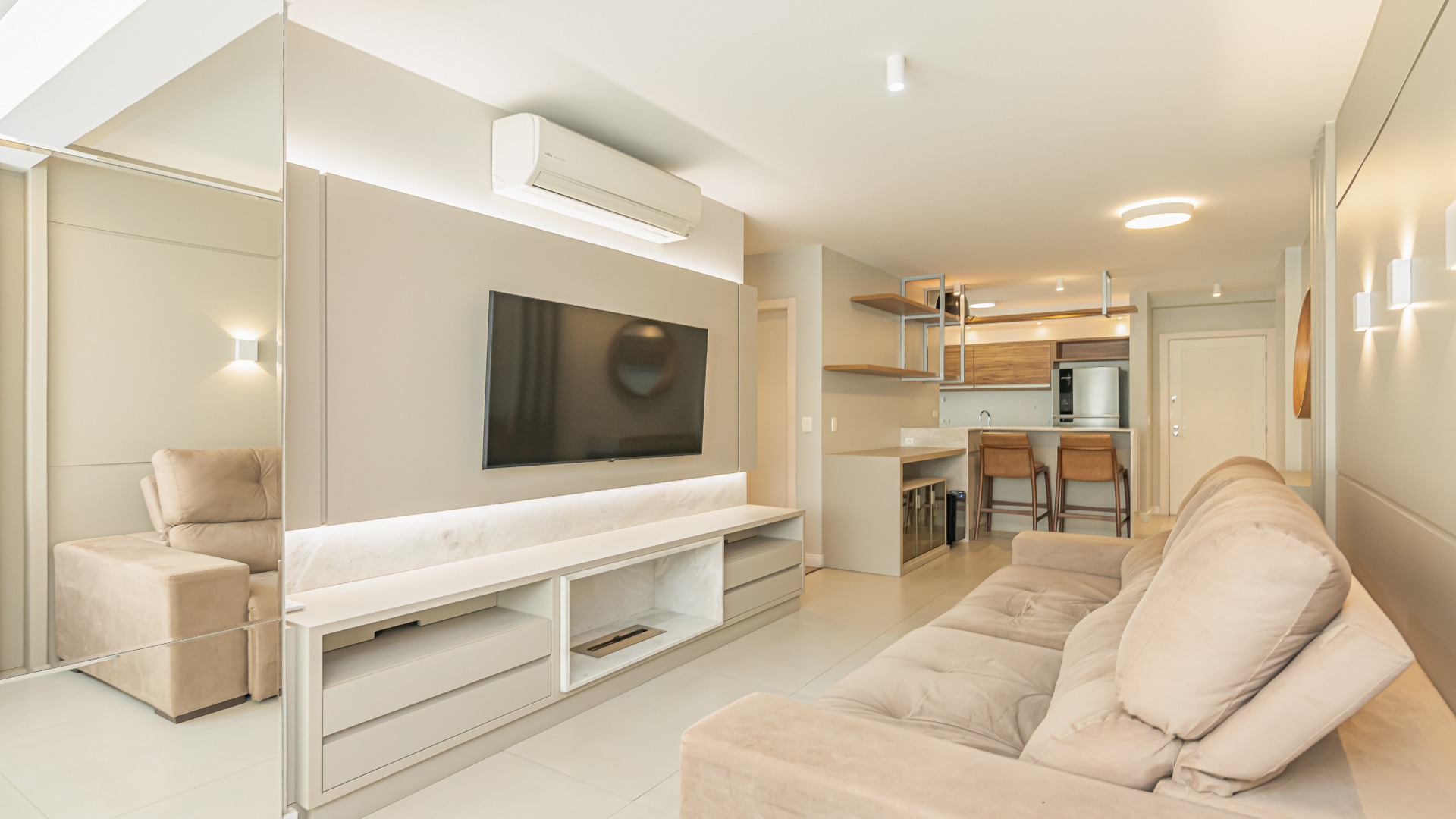 APARTAMENTO COM 2 DORMITÓRIOS NO BIGORRILHO