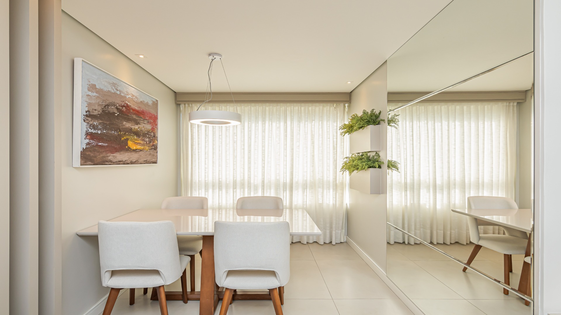 APARTAMENTO COM 2 DORMITÓRIOS NO BIGORRILHO
