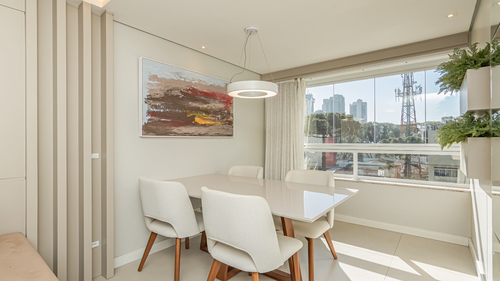APARTAMENTO COM 2 DORMITÓRIOS NO BIGORRILHO