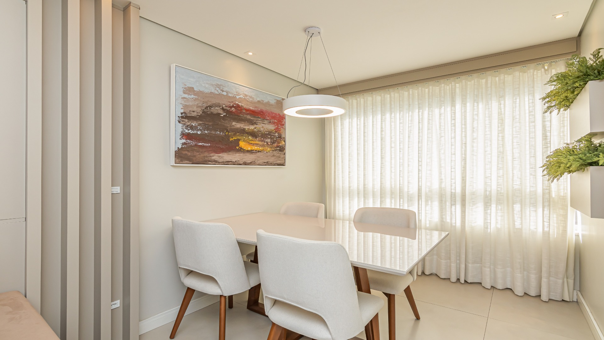 APARTAMENTO COM 2 DORMITÓRIOS NO BIGORRILHO