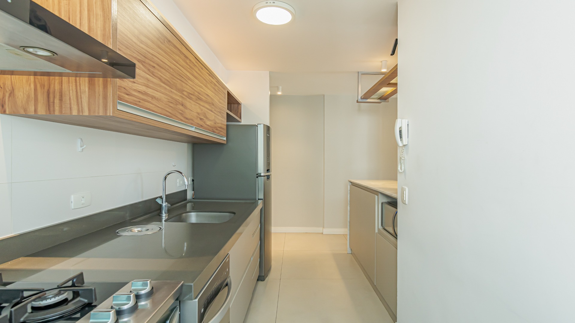 APARTAMENTO COM 2 DORMITÓRIOS NO BIGORRILHO