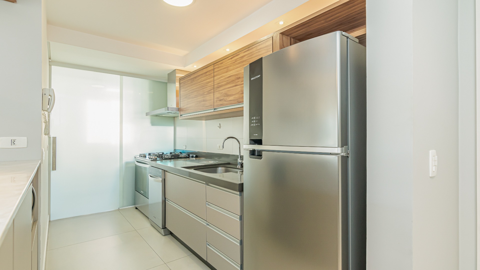 APARTAMENTO COM 2 DORMITÓRIOS NO BIGORRILHO