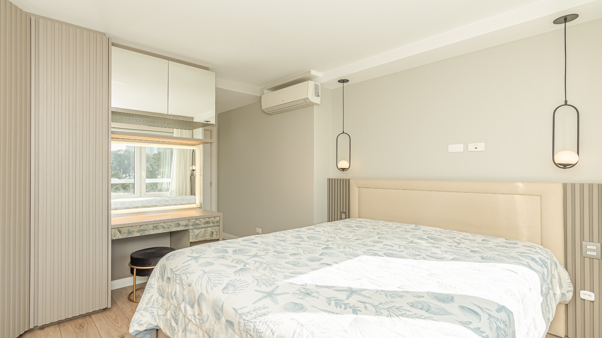 APARTAMENTO COM 2 DORMITÓRIOS NO BIGORRILHO