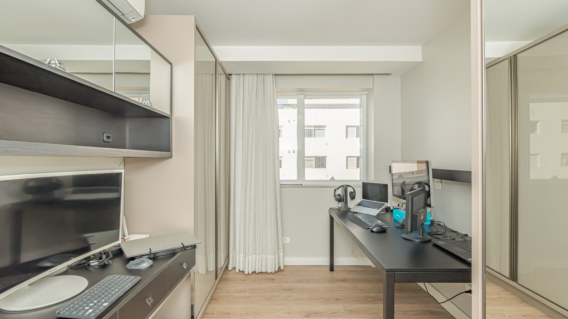 APARTAMENTO COM 2 DORMITÓRIOS NO BIGORRILHO