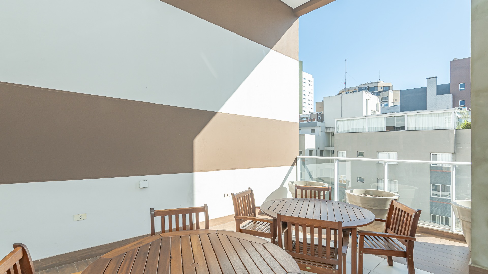 APARTAMENTO COM 2 DORMITÓRIOS NO BIGORRILHO