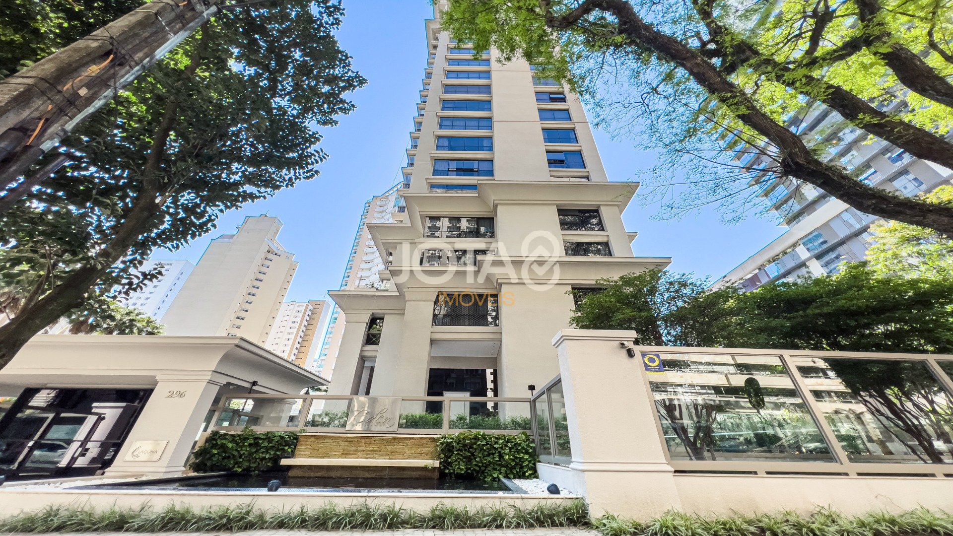 Foto de destaque Residencial éden batel: um andar inteiro de estilo e exclusividade