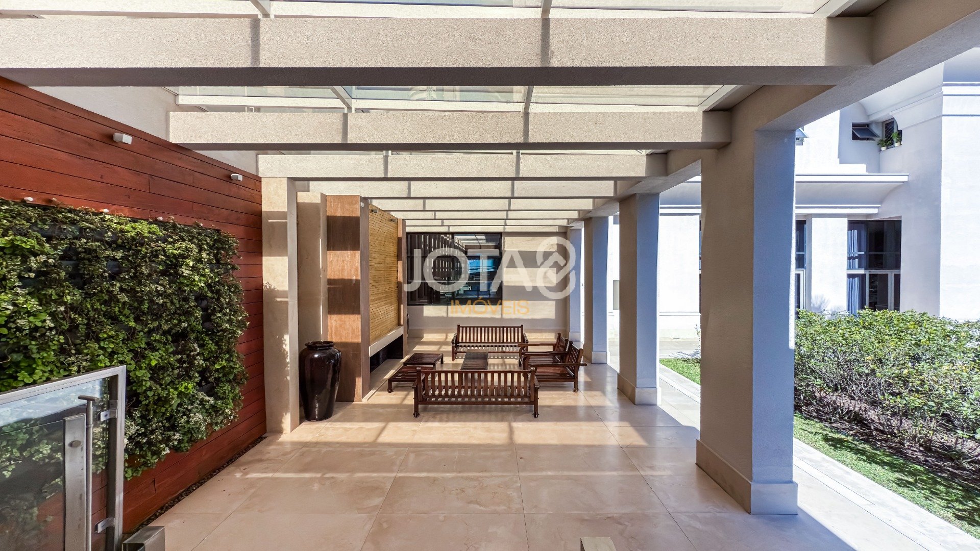 RESIDENCIAL ÉDEN BATEL: UM ANDAR INTEIRO DE ESTILO E EXCLUSIVIDADE