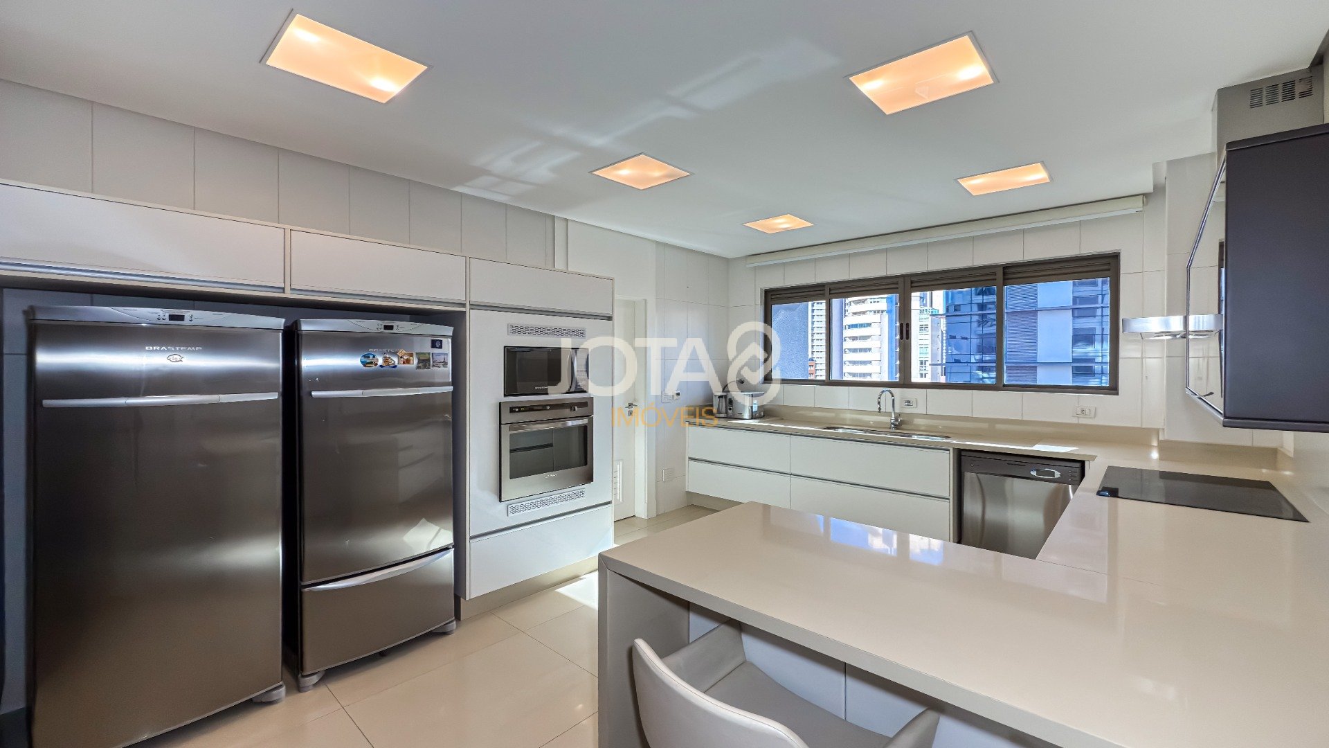 RESIDENCIAL ÉDEN BATEL: UM ANDAR INTEIRO DE ESTILO E EXCLUSIVIDADE