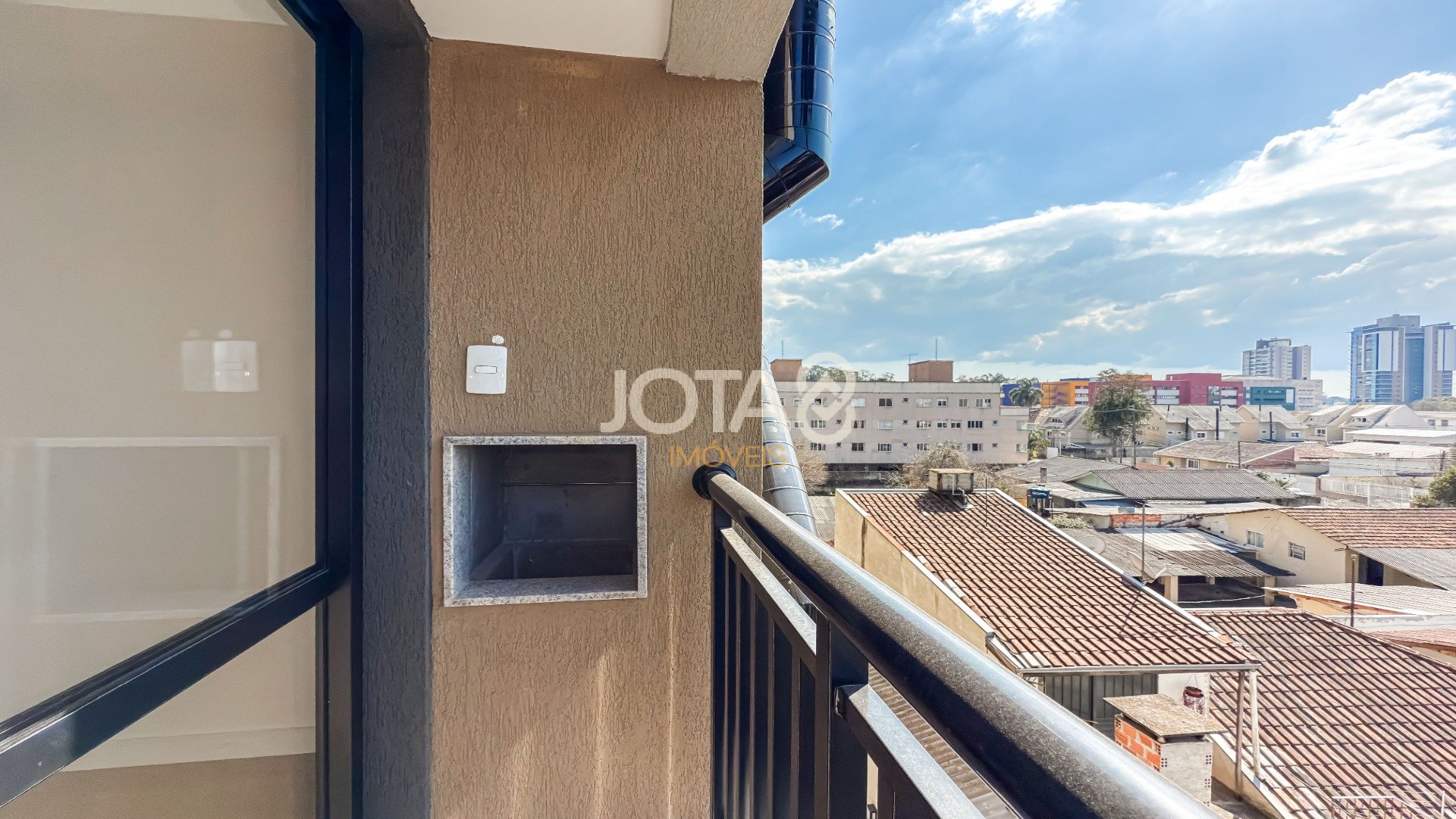 APARTAMENTO DE 2 QUARTOS COM 44M² NO ECOVILLE, PRÓXIMO À UNIVERSIDADE