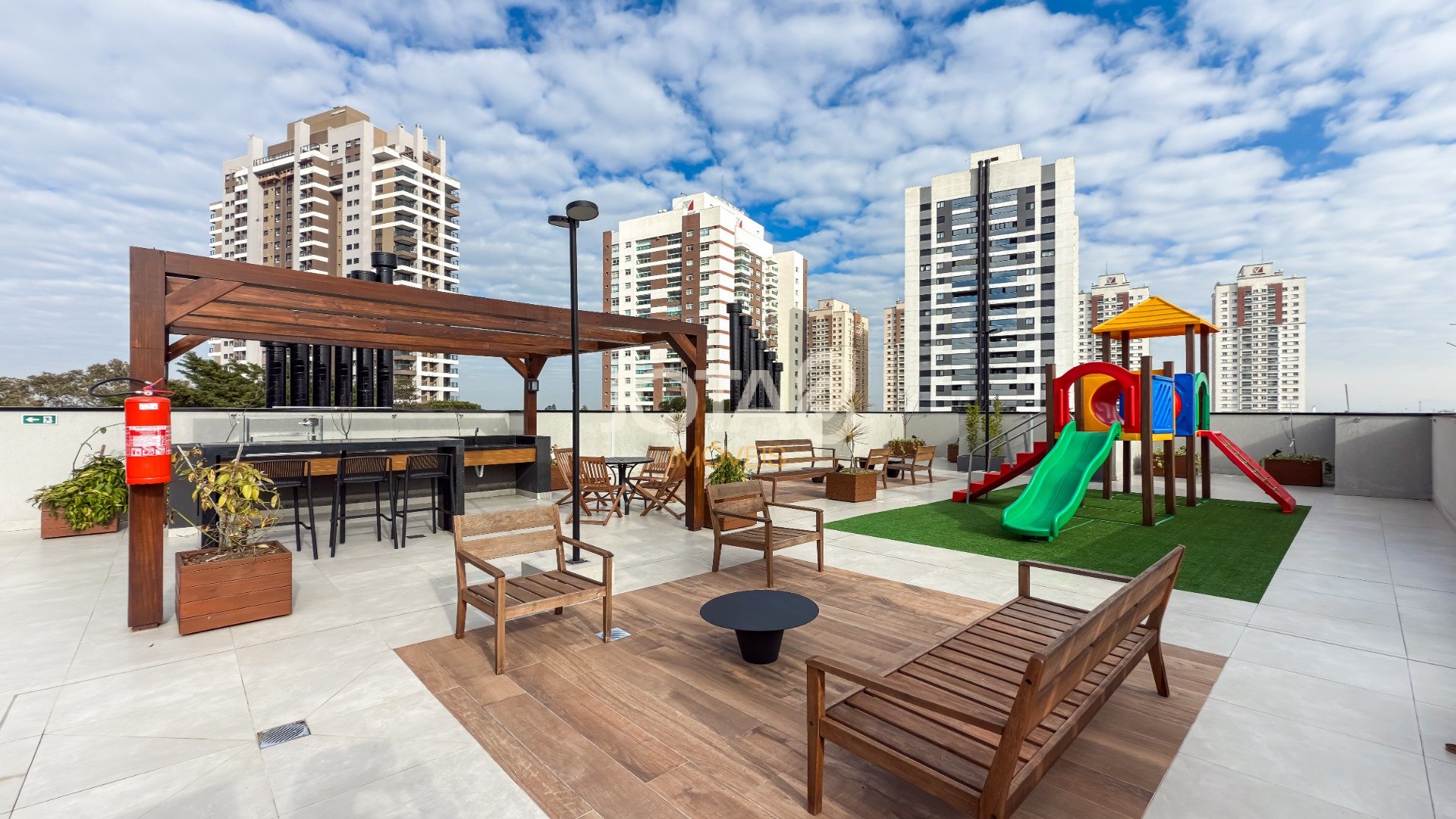 APARTAMENTO DE 2 QUARTOS COM 44M² NO ECOVILLE, PRÓXIMO À UNIVERSIDADE