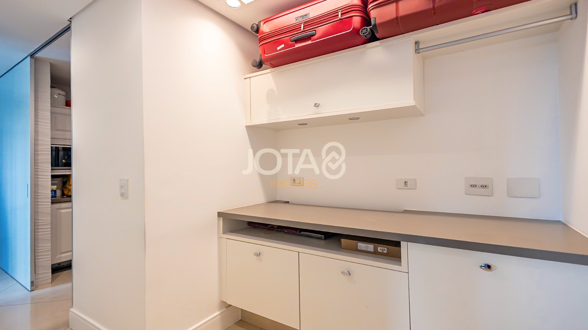 APARTAMENTO ECOVILLE COM 3 QUARTOS E VISTA DEFINITIVA!