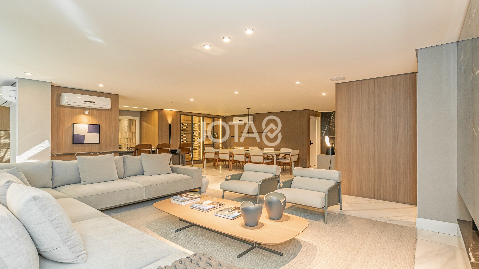 APARTAMENTO DE ALTO PADRÃO NO RESERVA BARIGUI