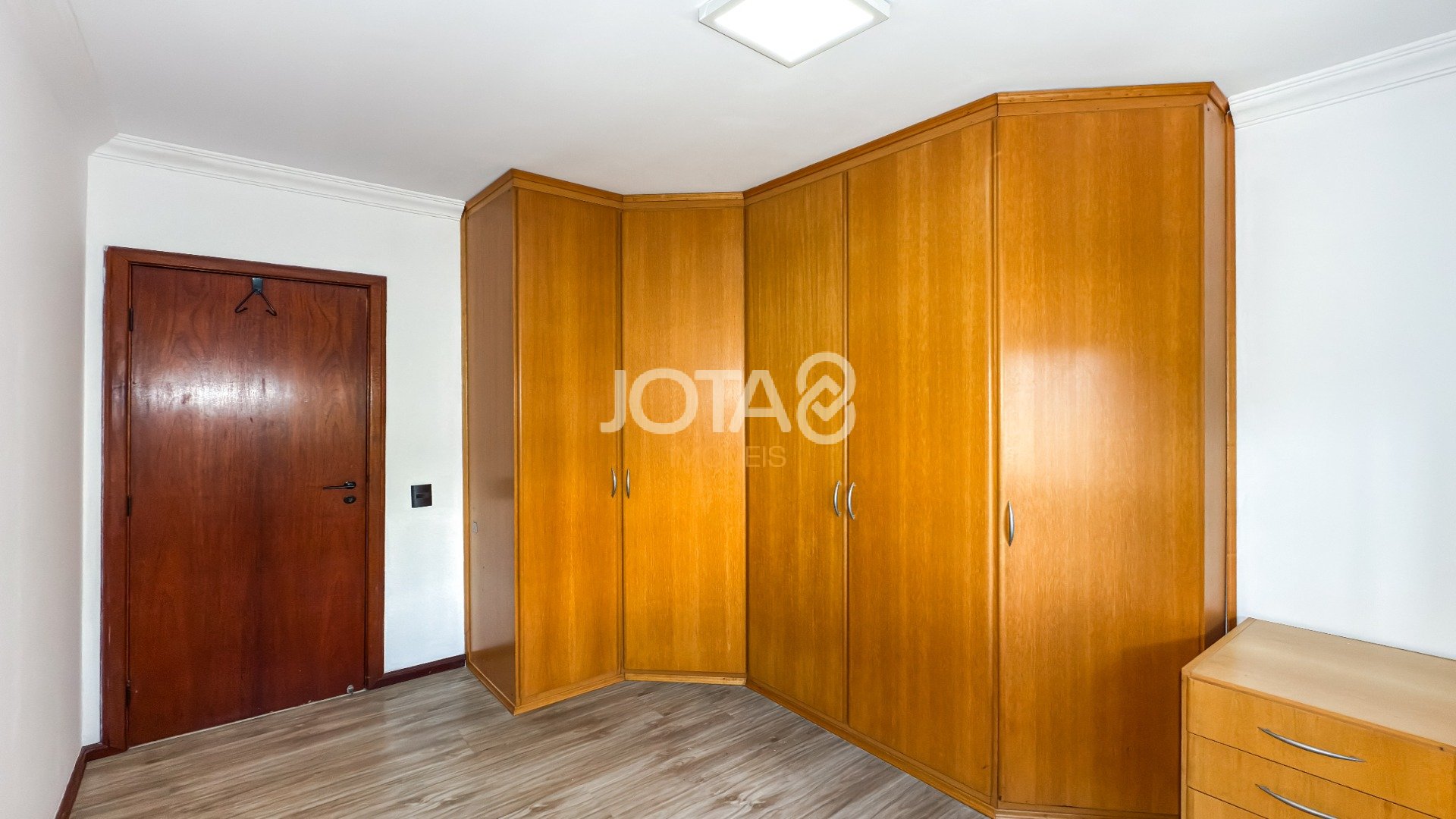 APARTAMENTO 03 QUARTOS , 02 VAGAS E INFRA COMPLETA