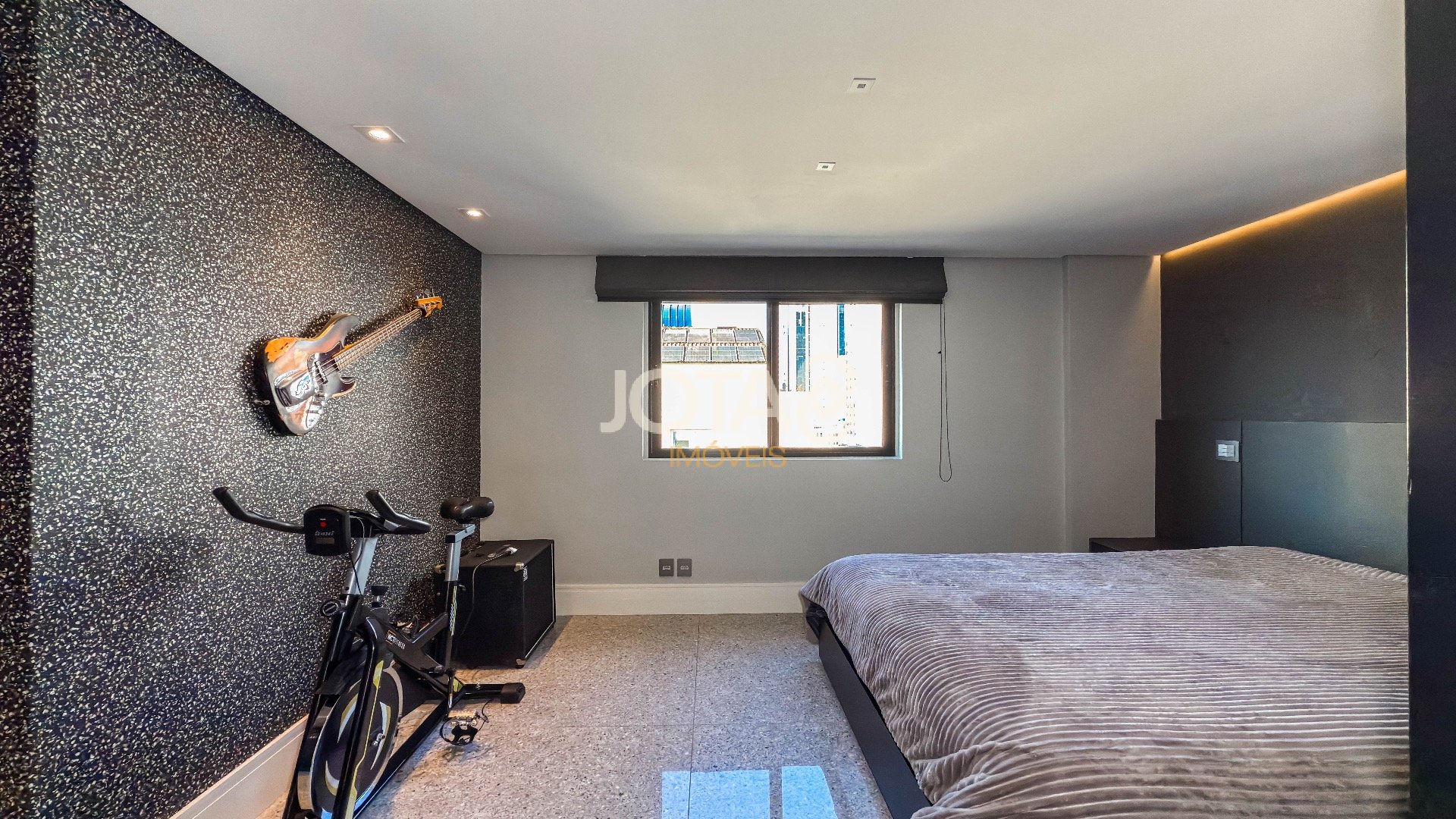 APARTAMENTO DE 1 QUARTO SUÍTE MOBILIADO NO BATEL