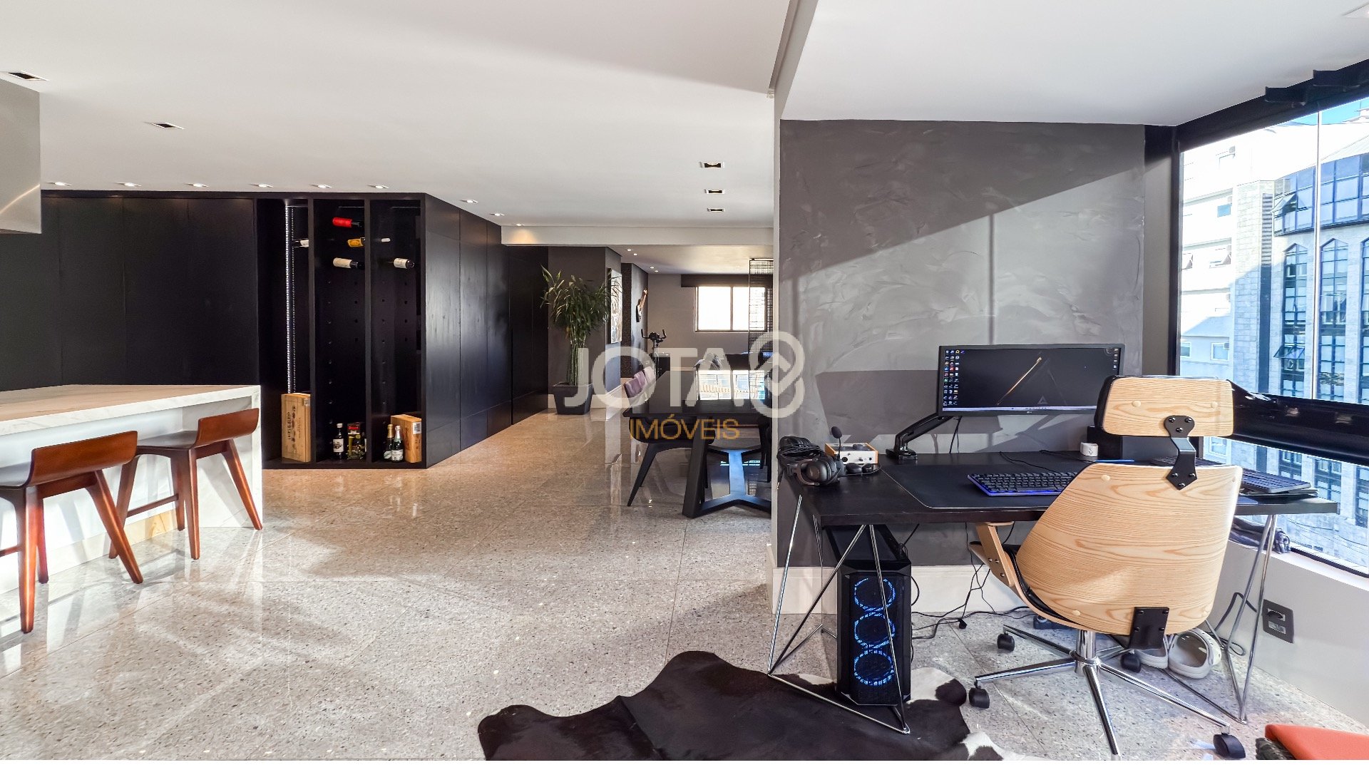 APARTAMENTO DE 1 QUARTO SUÍTE MOBILIADO NO BATEL