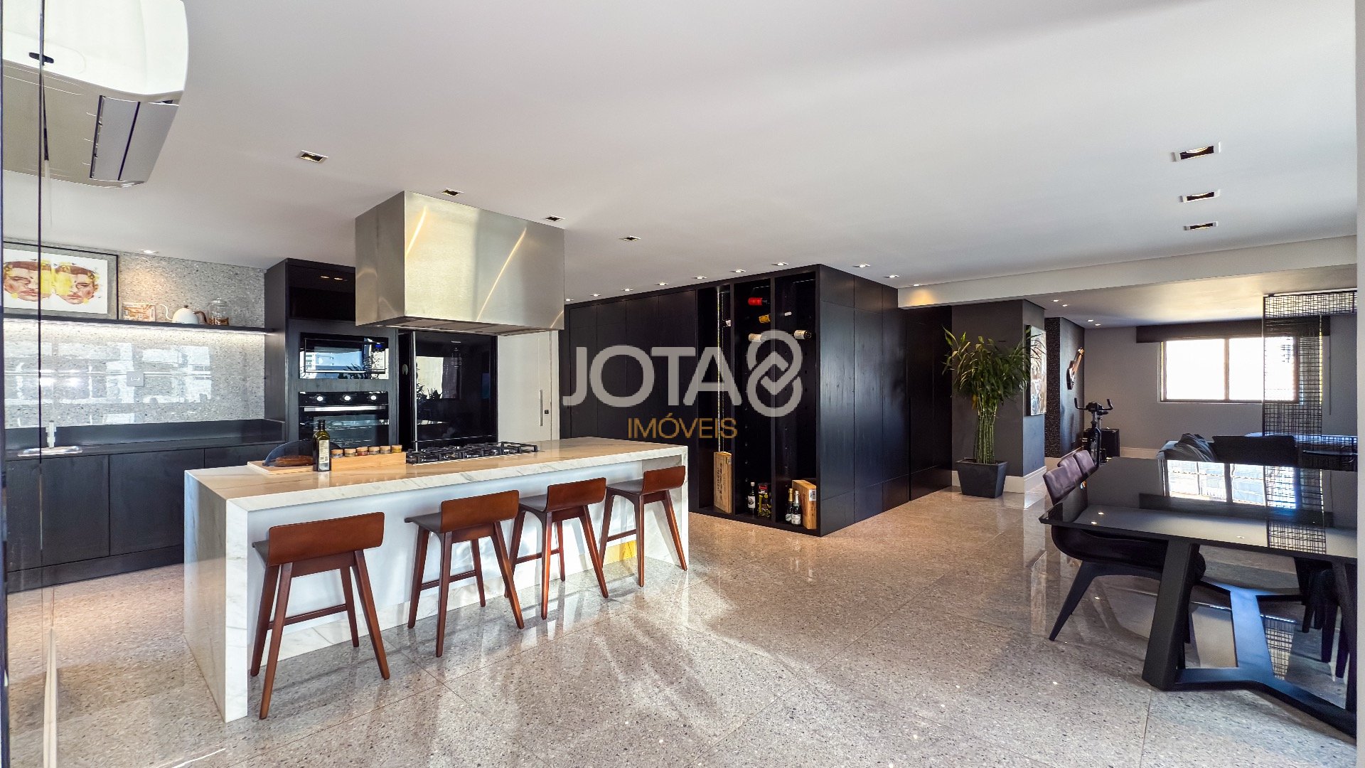 APARTAMENTO DE 1 QUARTO SUÍTE MOBILIADO NO BATEL