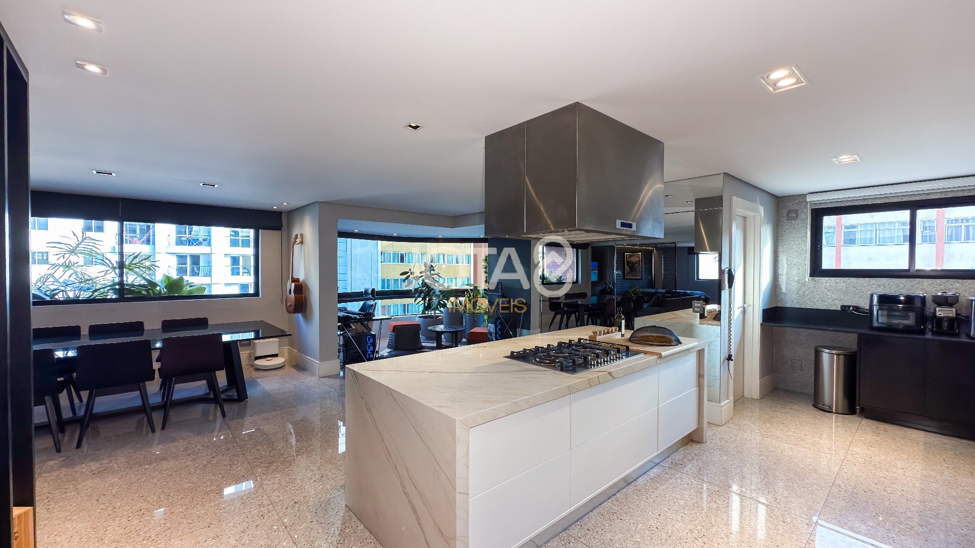 APARTAMENTO DE 1 QUARTO SUÍTE MOBILIADO NO BATEL