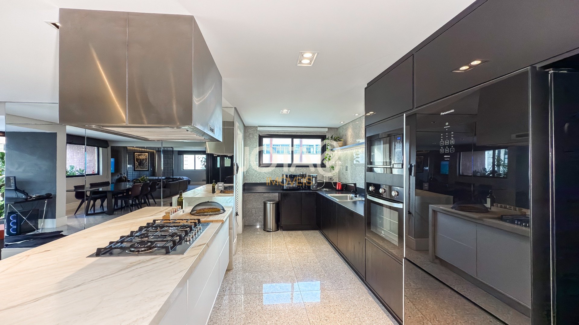 APARTAMENTO DE 1 QUARTO SUÍTE MOBILIADO NO BATEL