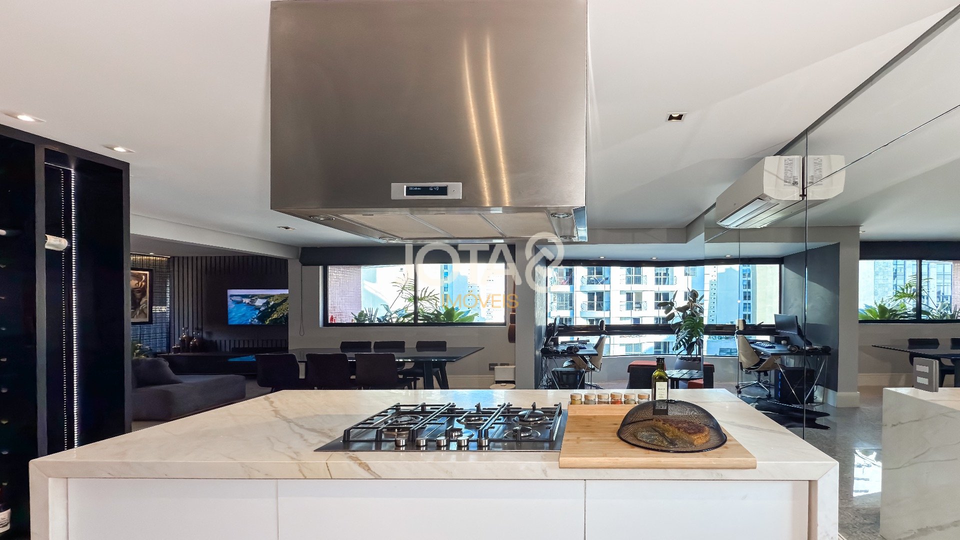 APARTAMENTO DE 1 QUARTO SUÍTE MOBILIADO NO BATEL