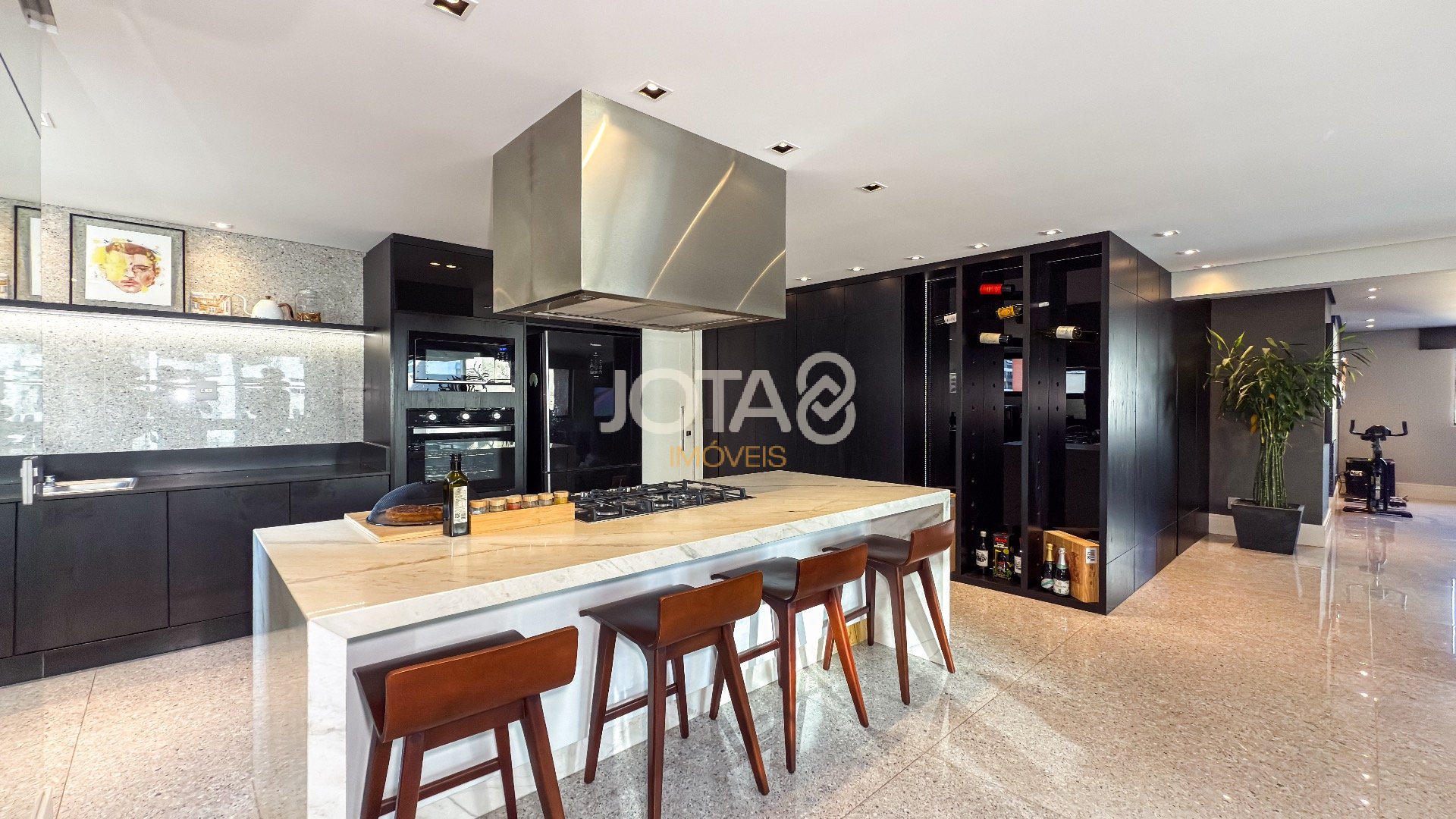 APARTAMENTO DE 1 QUARTO SUÍTE MOBILIADO NO BATEL