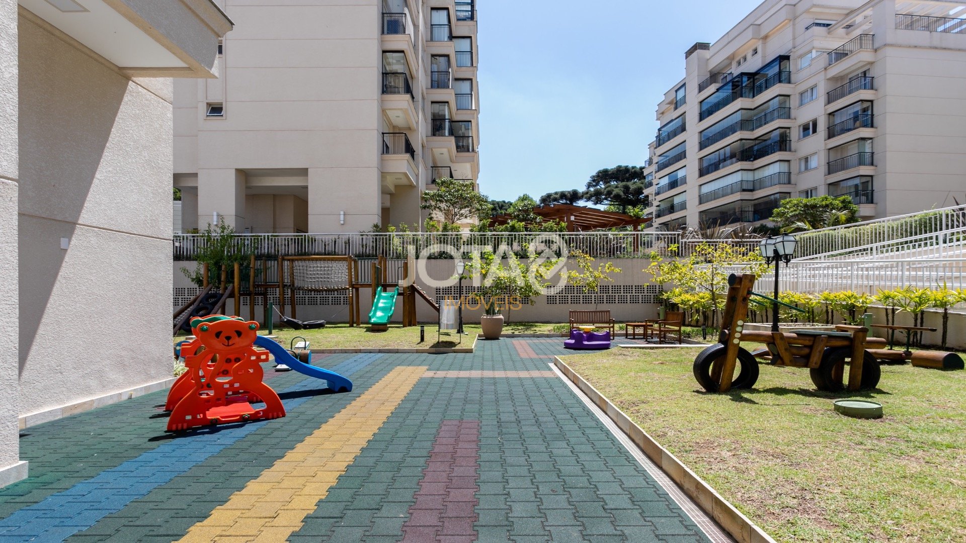 COBERTURA NO OPERA UNIQUE - ECOVILLE COM 3 SUÍTES