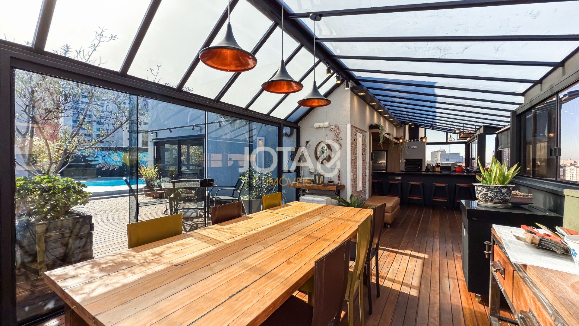 Foto de destaque Cobertura com 2 quartos e piscina no bigorrilho