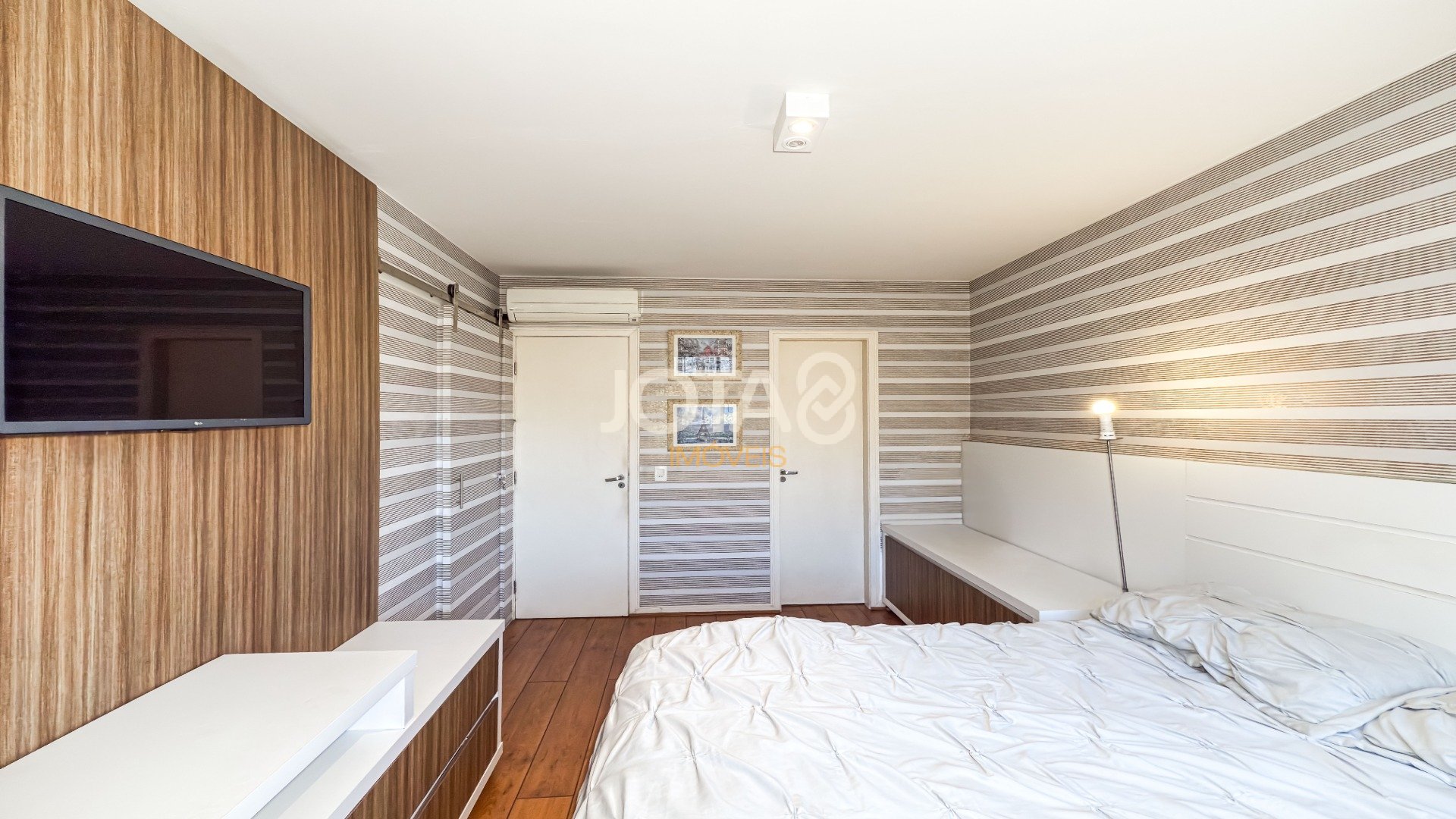 COBERTURA COM 2 QUARTOS E PISCINA NO BIGORRILHO