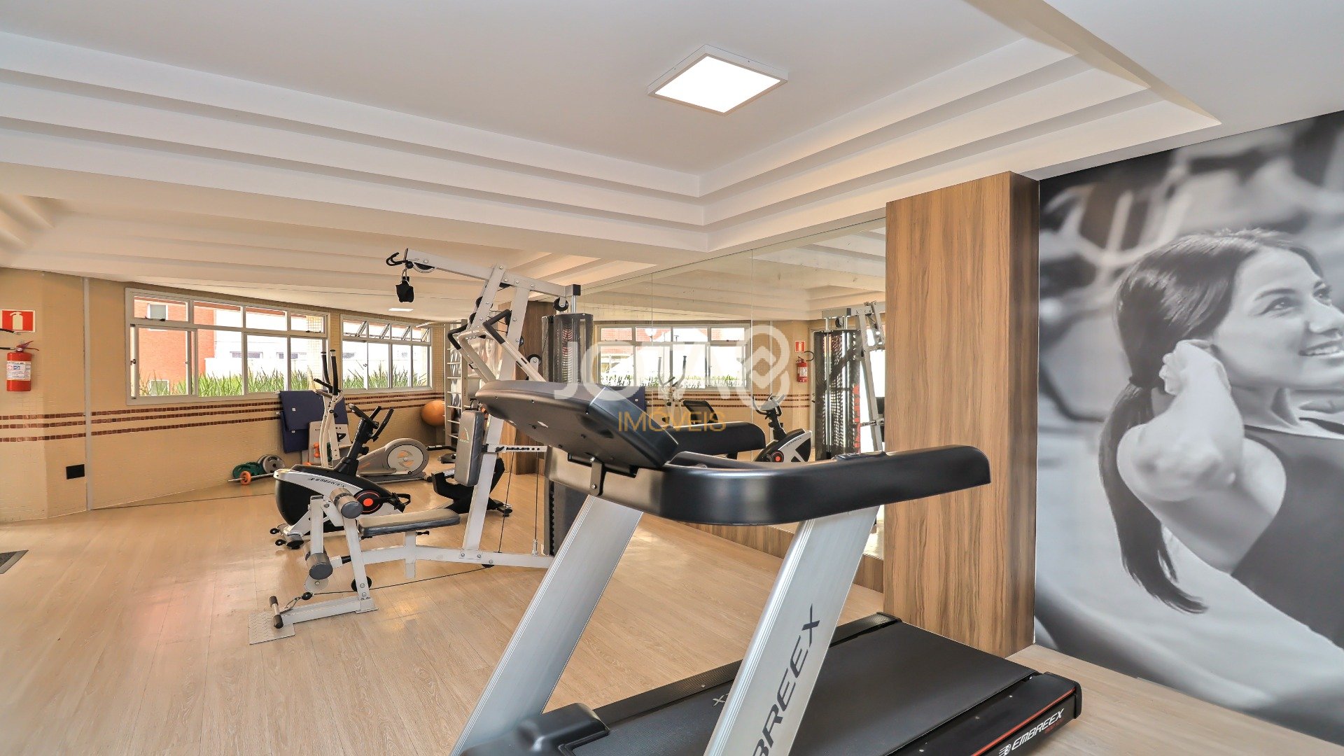 APARTAMENTO COM 3 DORMITÓRIOS NO BIGORRILHO