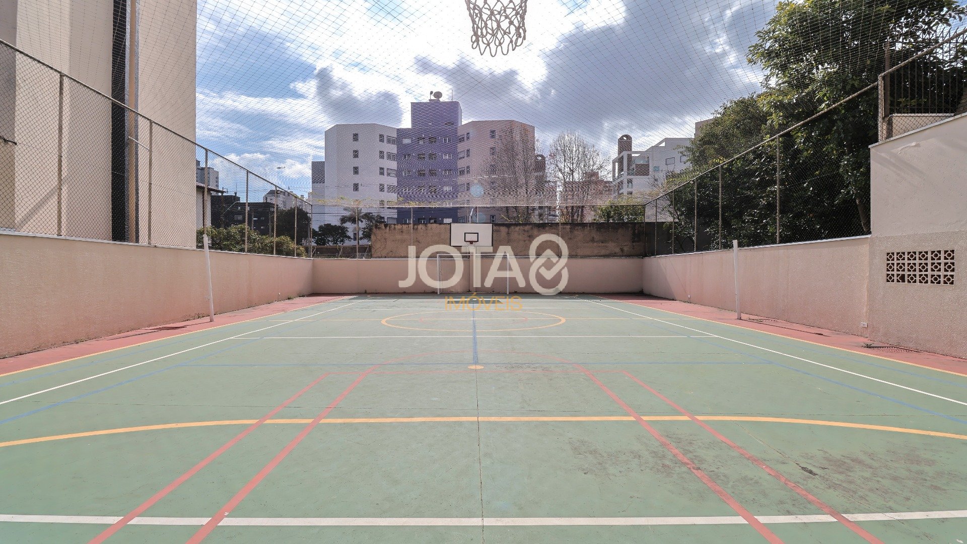 APARTAMENTO COM 3 DORMITÓRIOS NO BIGORRILHO