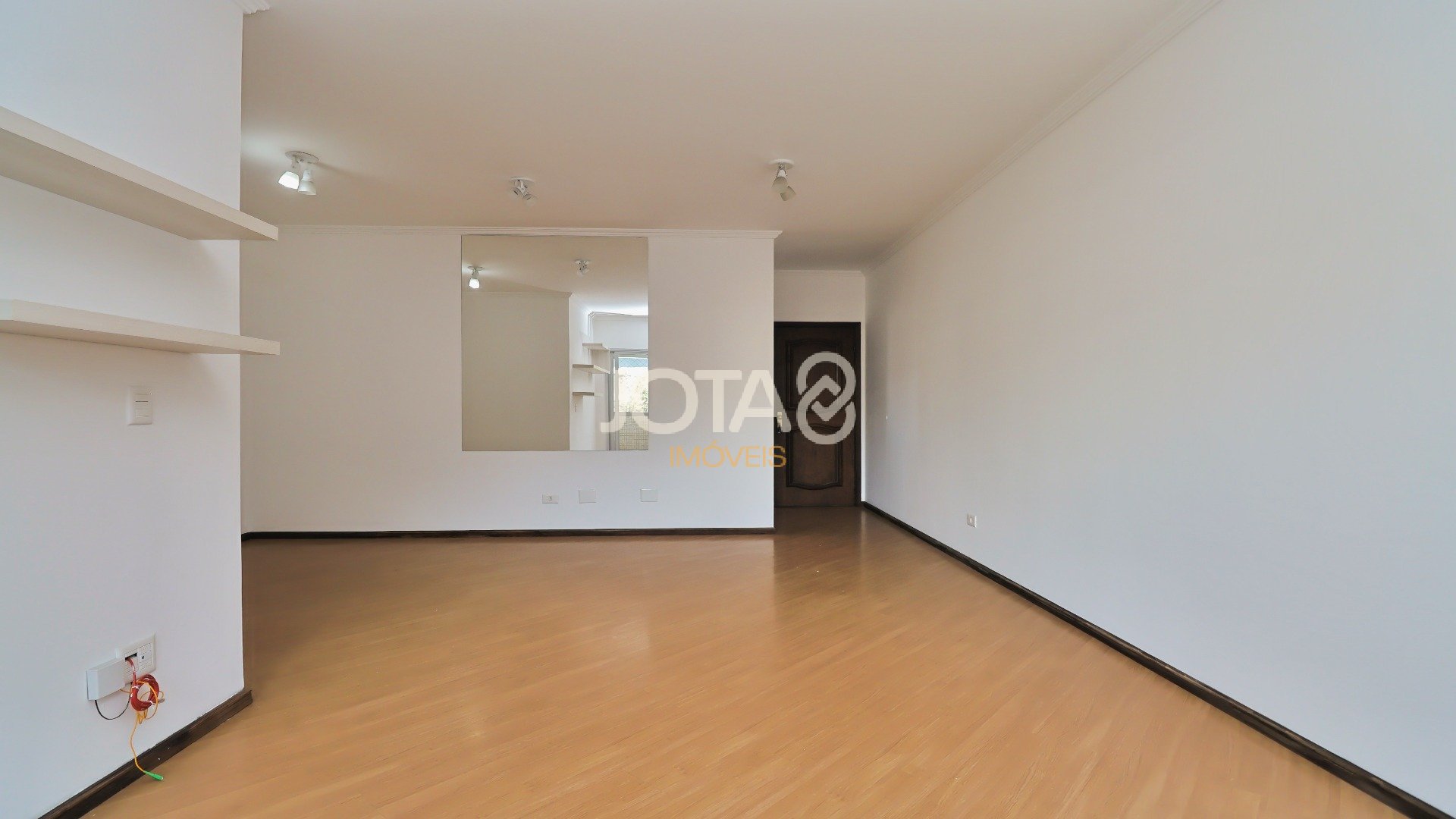 APARTAMENTO COM 3 DORMITÓRIOS NO BIGORRILHO