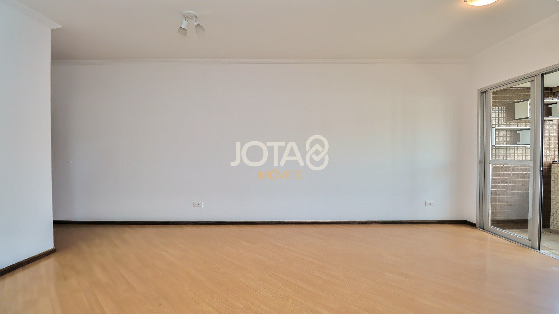 APARTAMENTO COM 3 DORMITÓRIOS NO BIGORRILHO