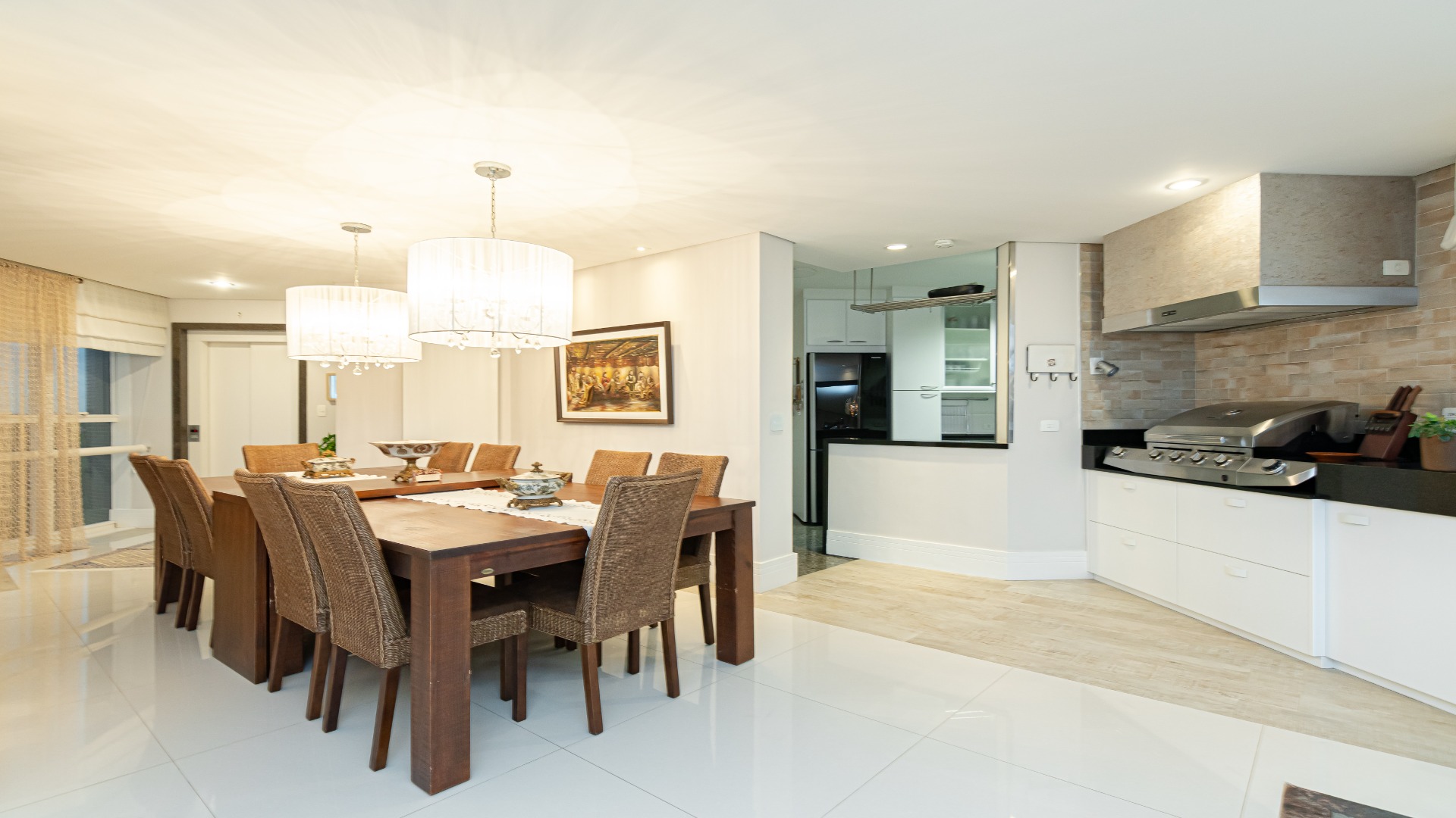 APARTAMENTO COM MUITO ESPAÇO NO ECOVILLE