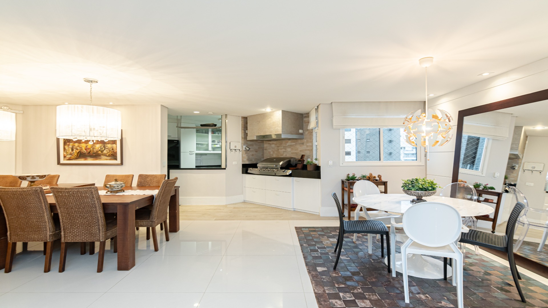 APARTAMENTO COM MUITO ESPAÇO NO ECOVILLE