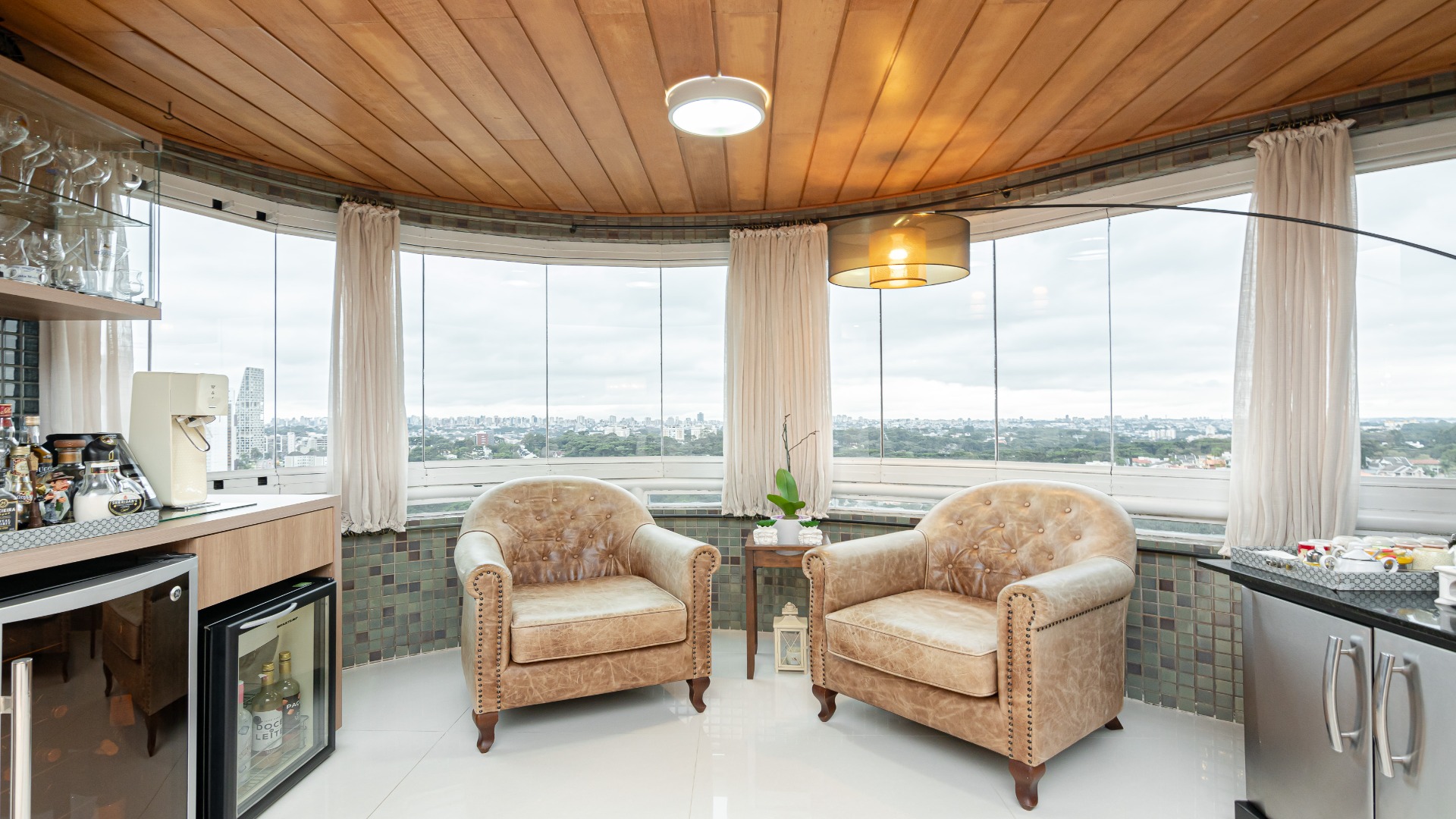 APARTAMENTO COM MUITO ESPAÇO NO ECOVILLE
