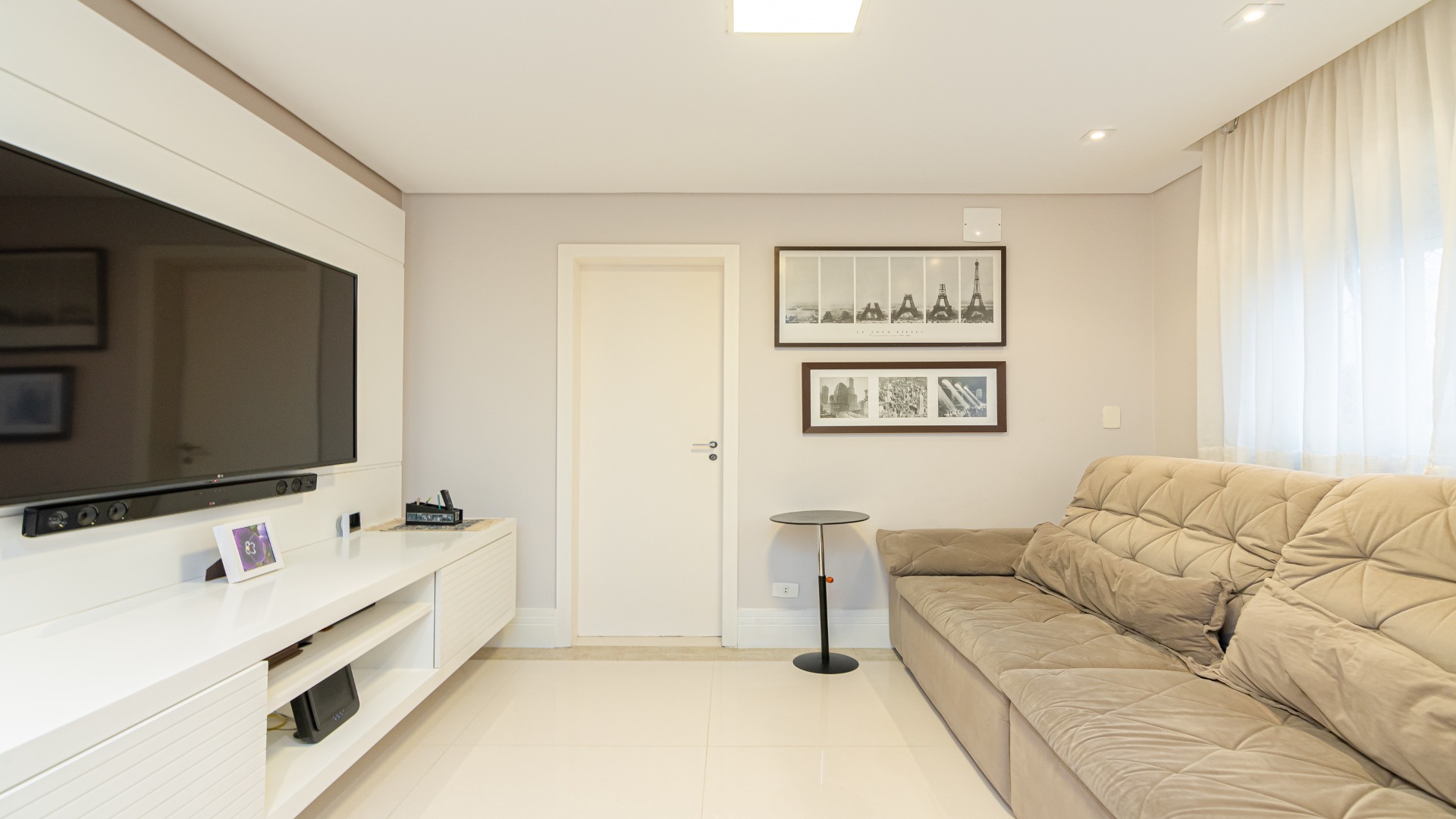 APARTAMENTO COM MUITO ESPAÇO NO ECOVILLE