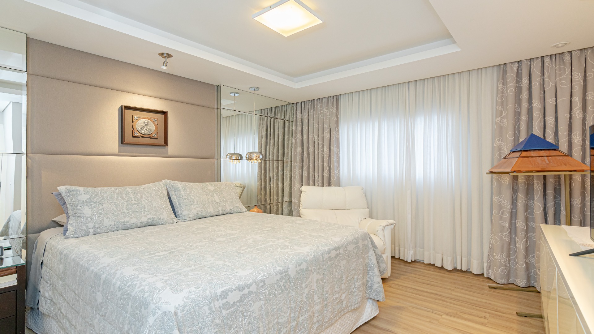 APARTAMENTO COM MUITO ESPAÇO NO ECOVILLE