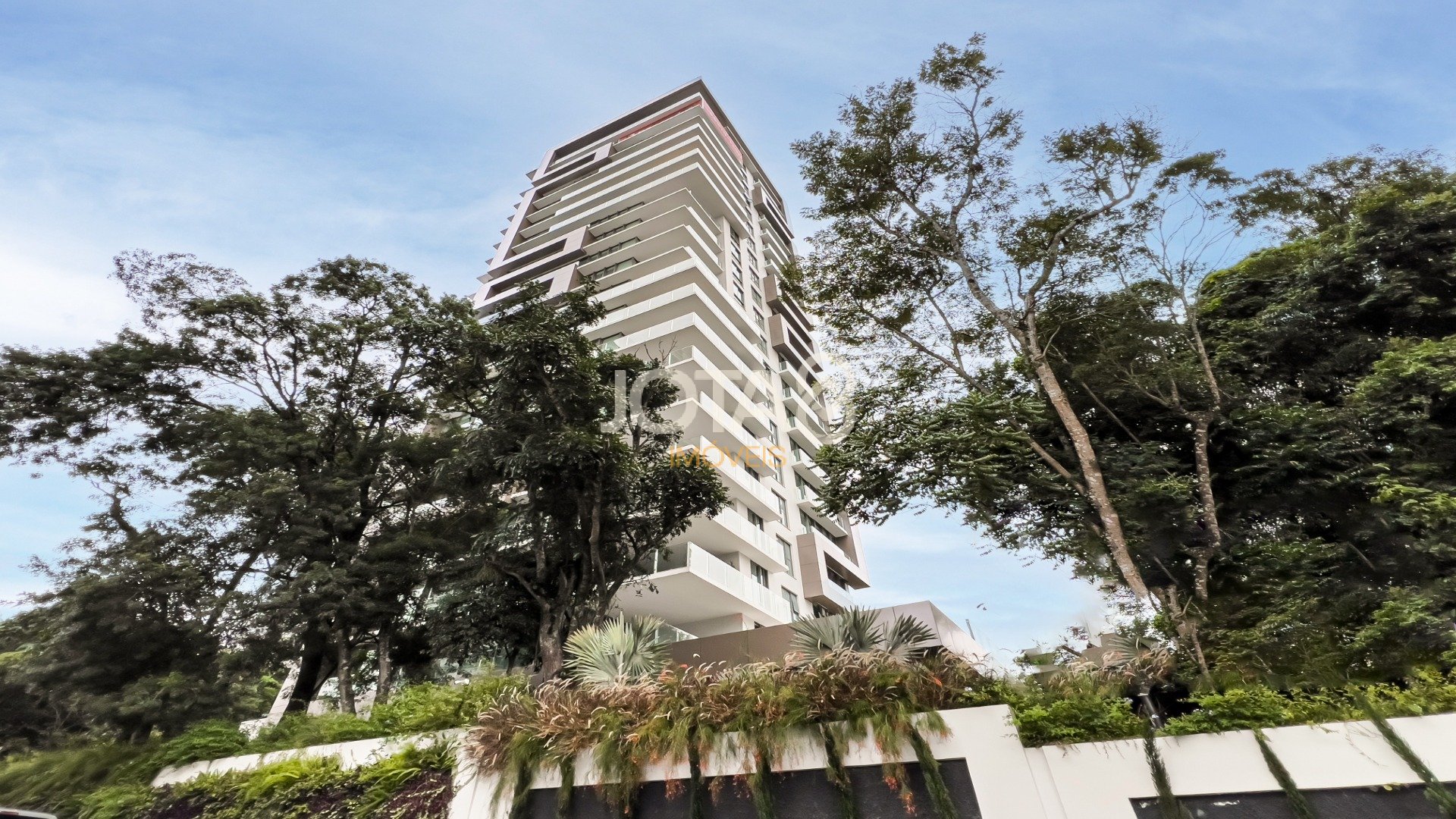 APARTAMENTO SUPER LUXO DE 3 SUITES NO ECOVILLE