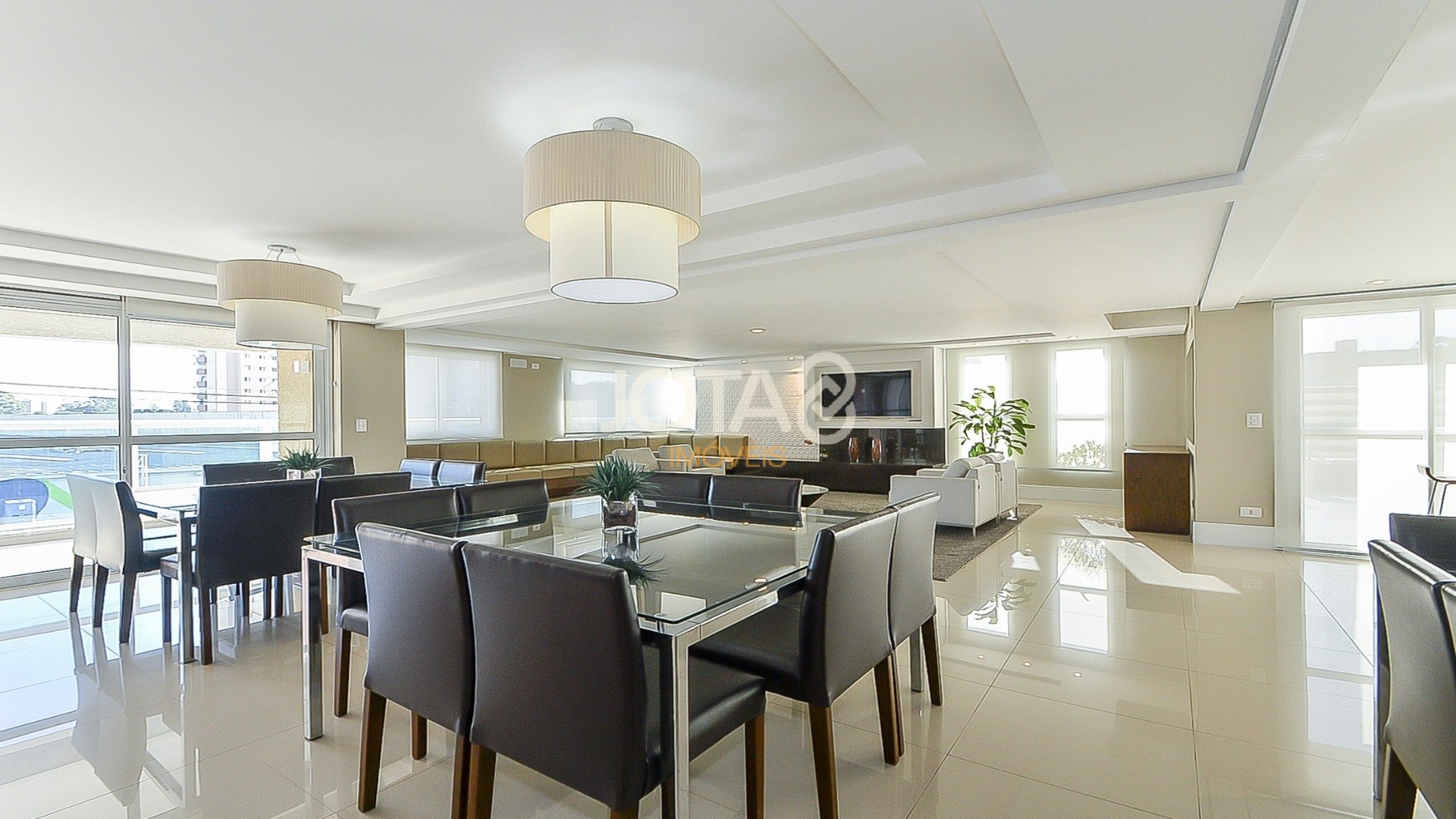 APARTAMENTO COM 3 SUÍTES NO CABRAL EM CONDOMÍNIO CLUBE