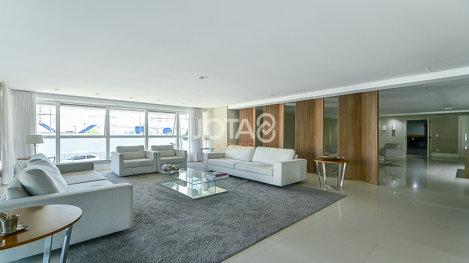 APARTAMENTO COM 3 SUÍTES NO CABRAL EM CONDOMÍNIO CLUBE