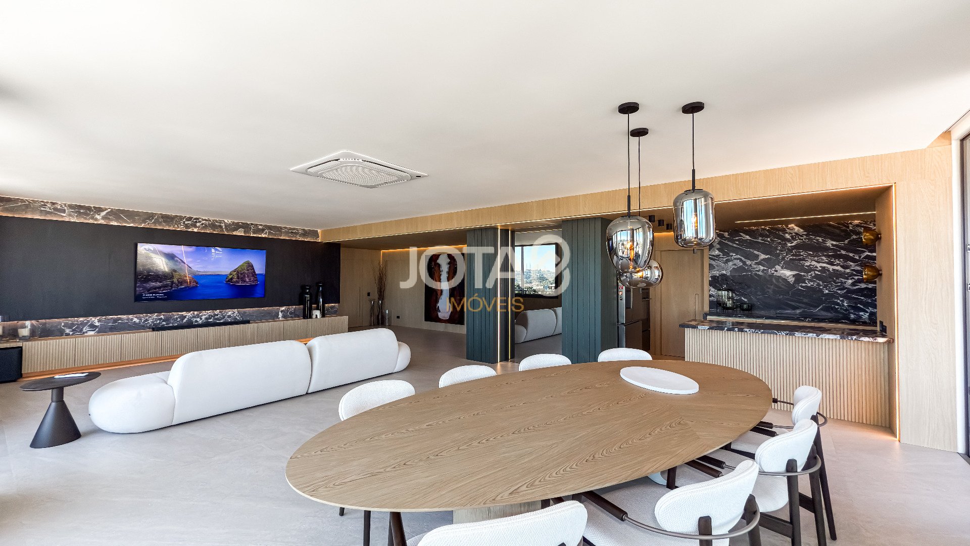 LINDO APARTAMENTO COM 2 SUITES COM VISTA PARA MUSEU DO OLHO