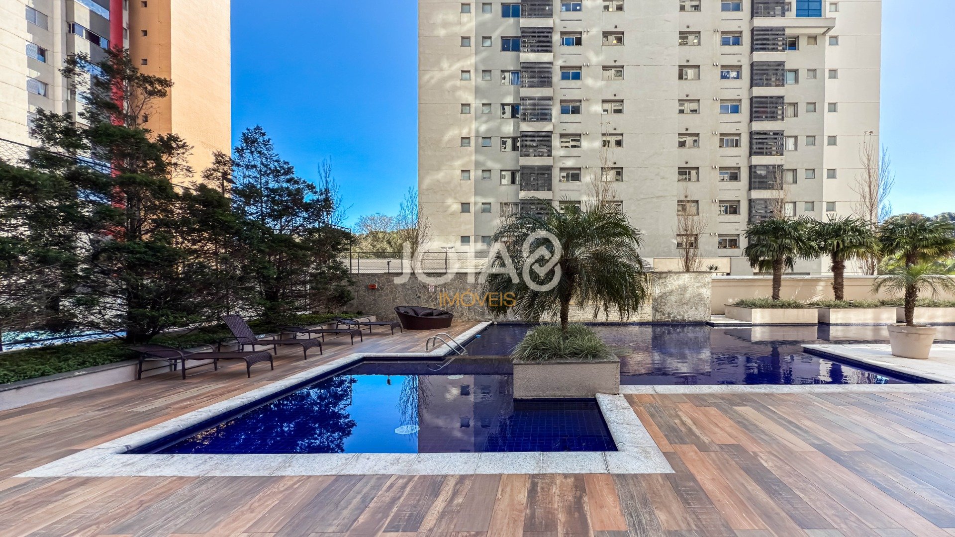 APARTAMENTO 3 QUARTOS E 1 GARAGEM NO BIGORRILHO