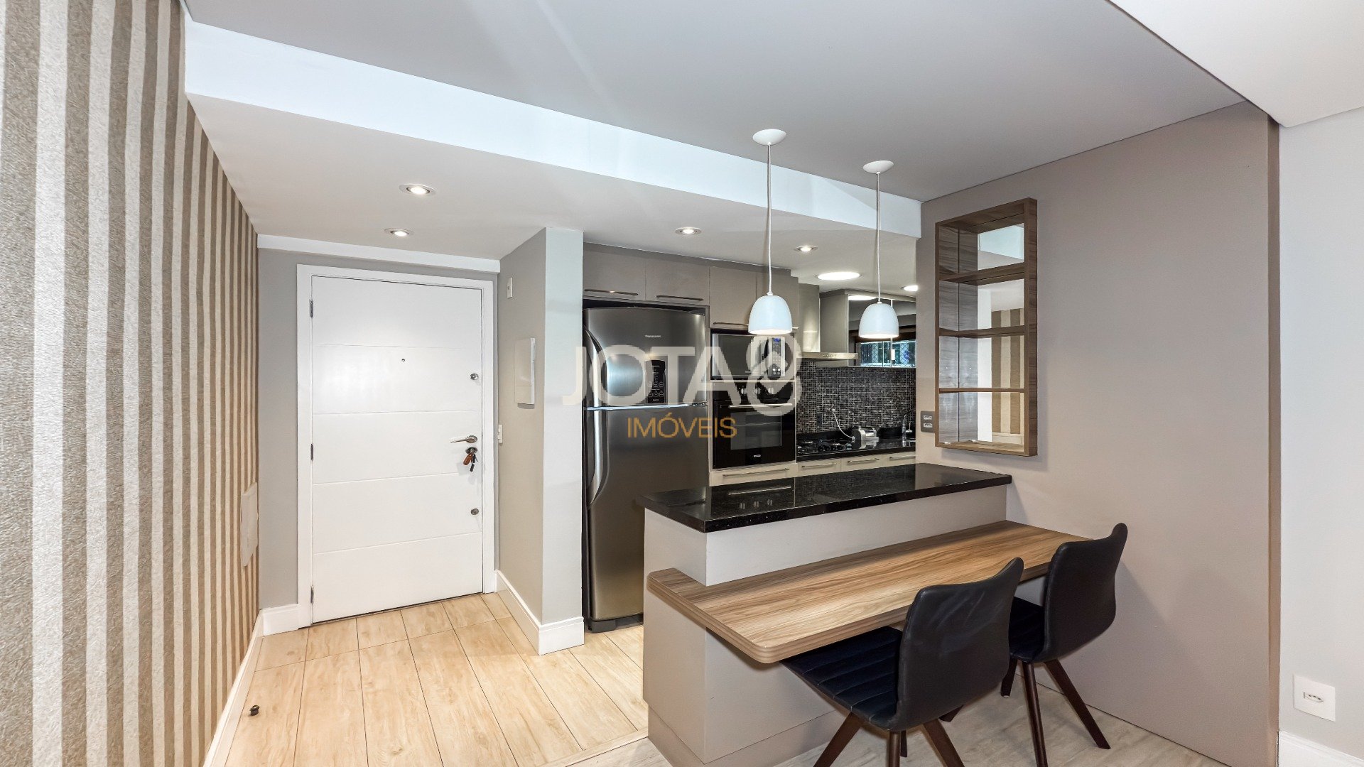APARTAMENTO 3 QUARTOS E 1 GARAGEM NO BIGORRILHO