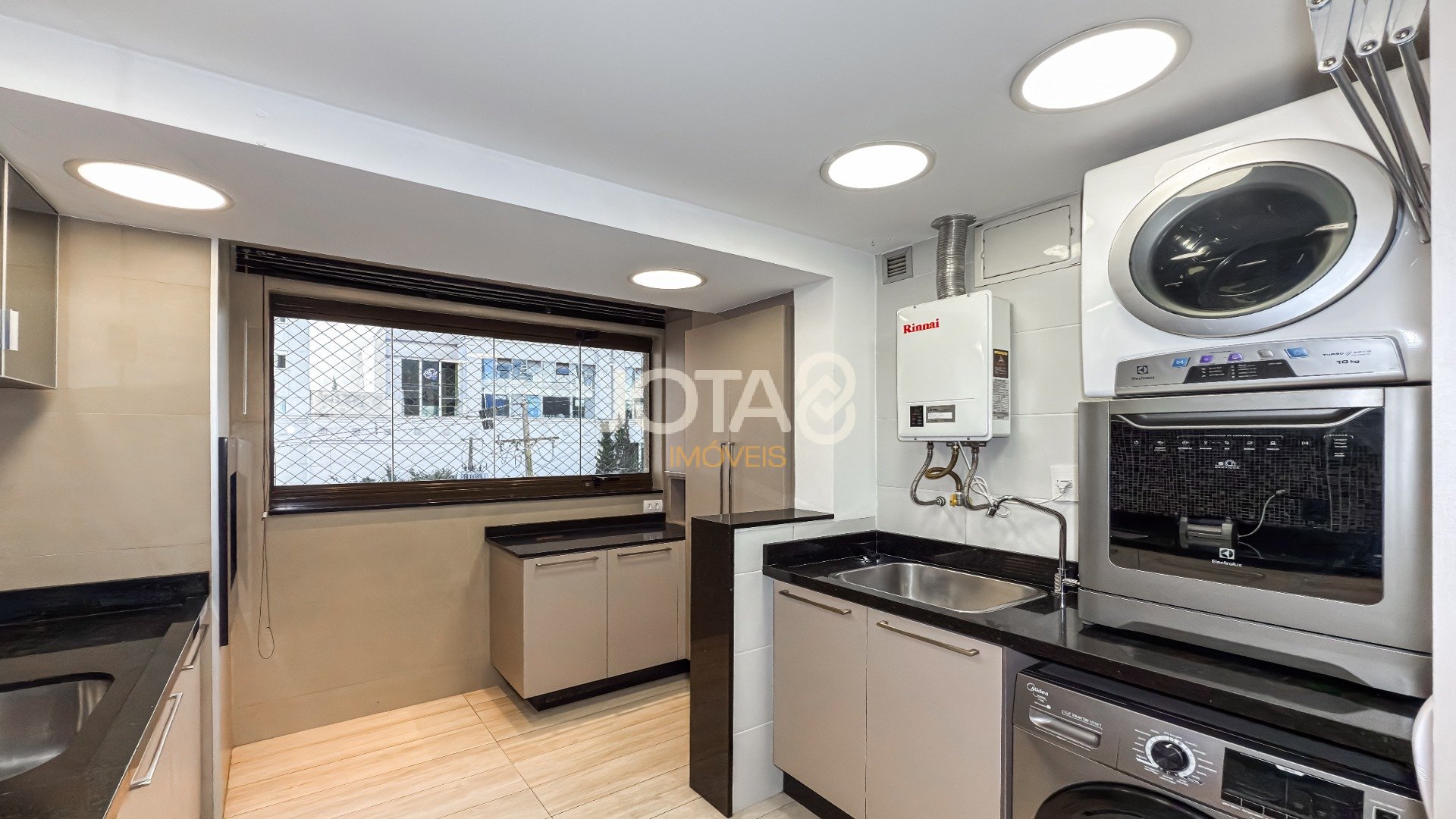 APARTAMENTO 3 QUARTOS E 1 GARAGEM NO BIGORRILHO