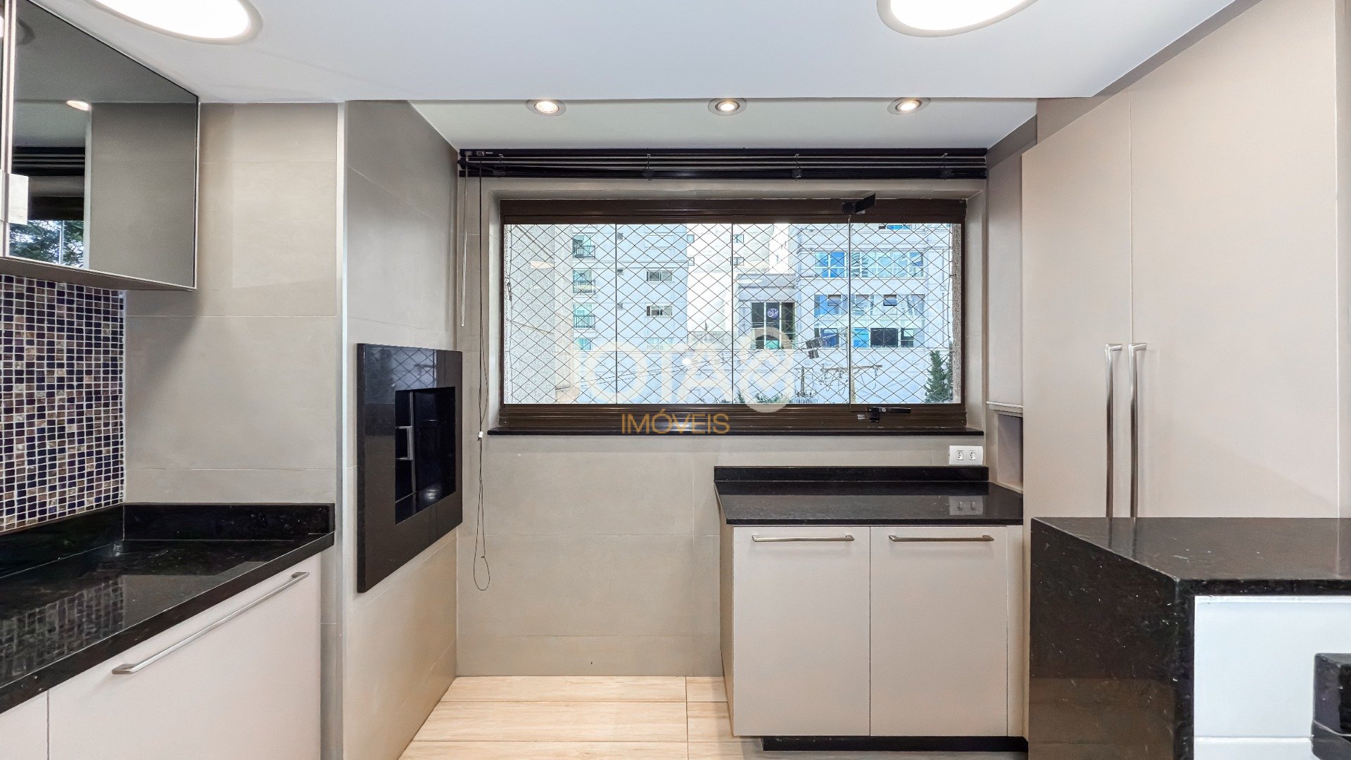 APARTAMENTO 3 QUARTOS E 1 GARAGEM NO BIGORRILHO