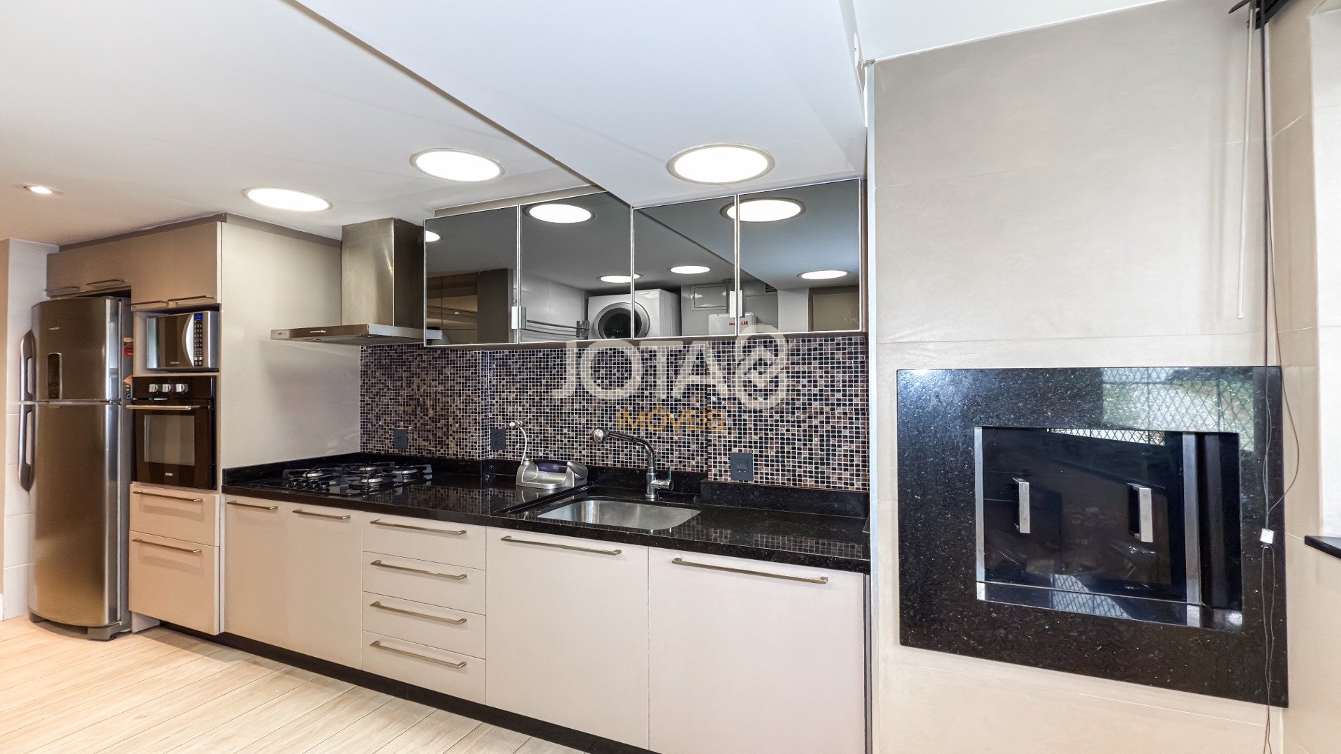 APARTAMENTO 3 QUARTOS E 1 GARAGEM NO BIGORRILHO