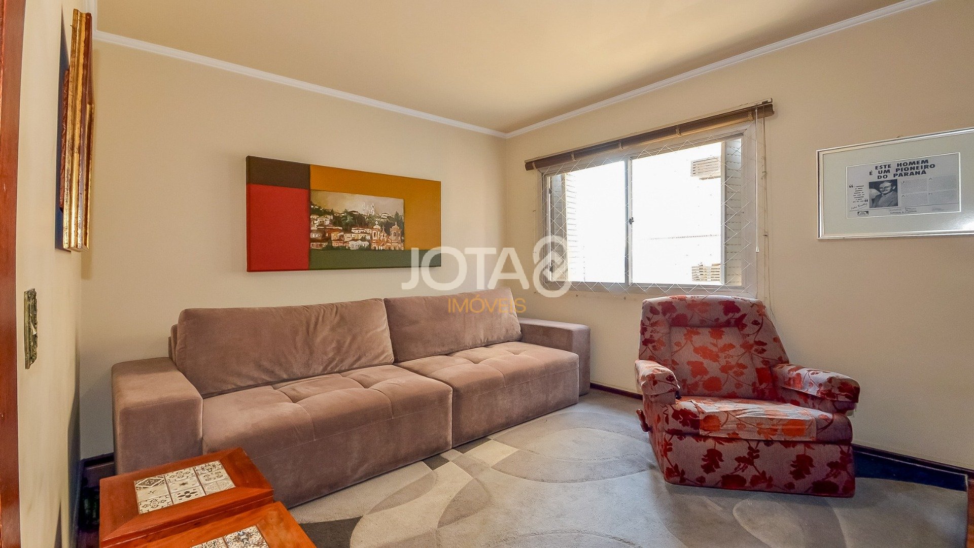 APARTAMENTO COM 4 QUARTOS E 2 VAGAS DE GARAGEM NO BATEL